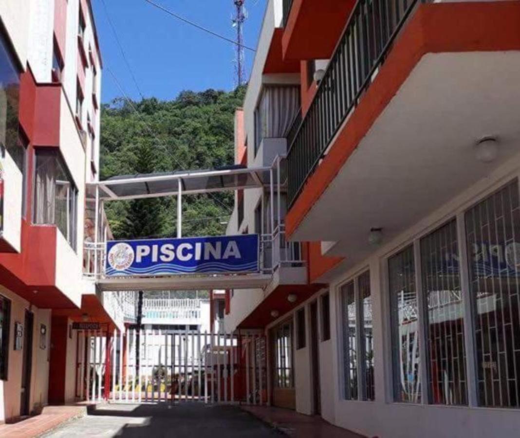 Hotel Emperador Barbosa (Santander) Exterior foto