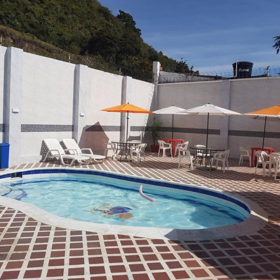 Hotel Emperador Barbosa (Santander) Exterior foto
